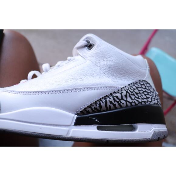 Air Jordan 3 main image 8
